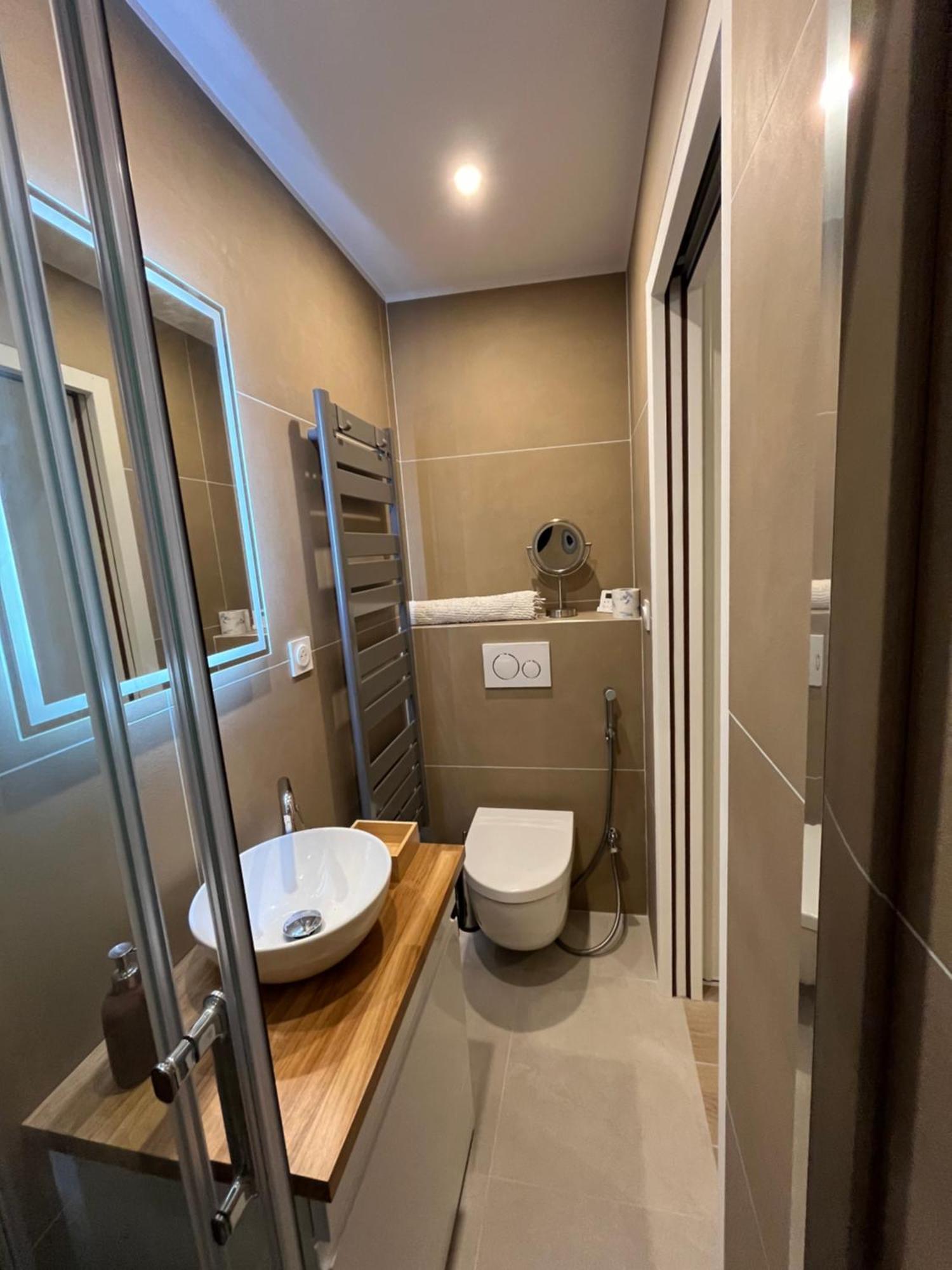 Chambre Chez Habitant Douche Wc Prives - Calme - Terrasse Saint-Germain-en-Laye Luaran gambar