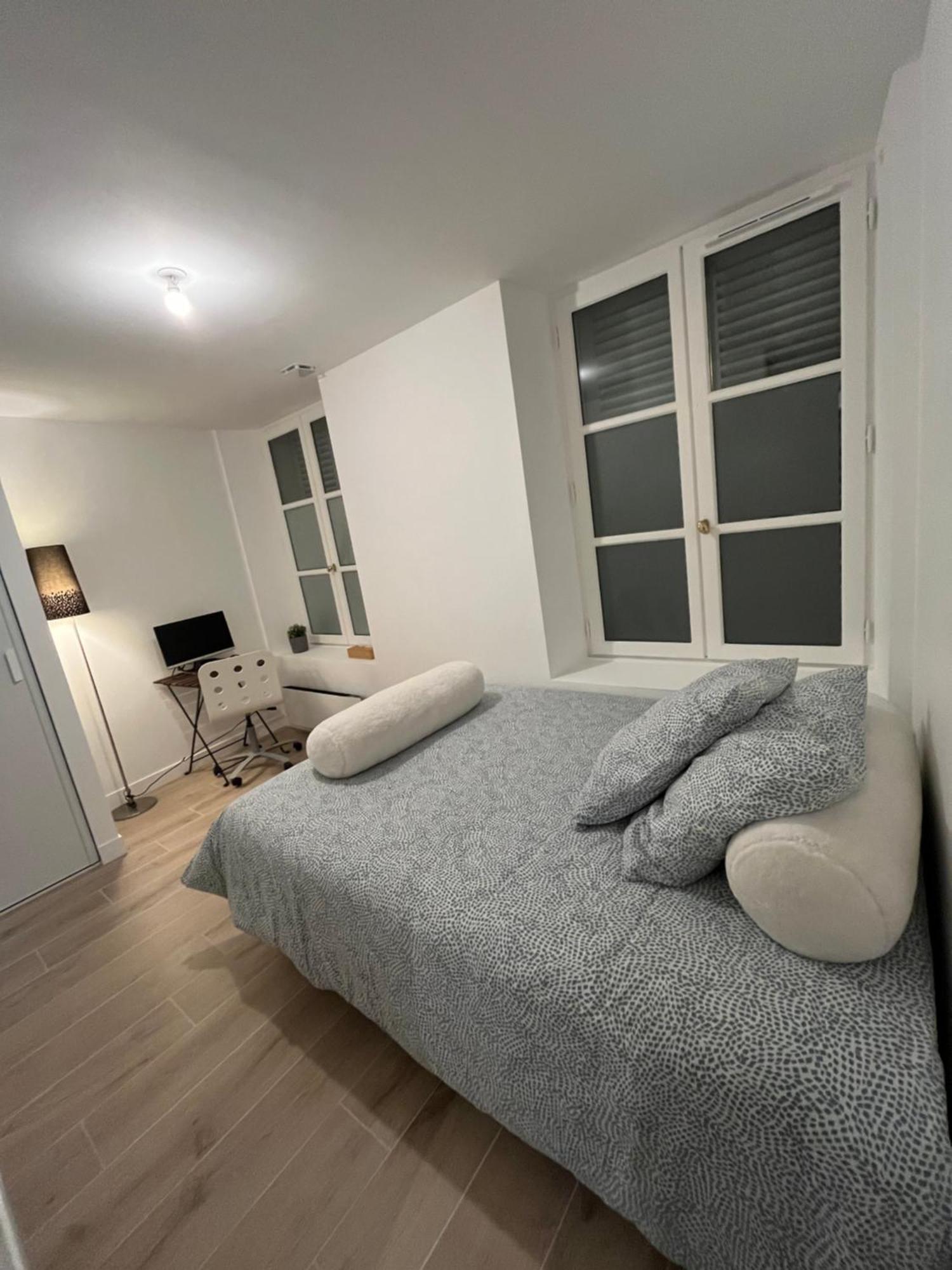Chambre Chez Habitant Douche Wc Prives - Calme - Terrasse Saint-Germain-en-Laye Luaran gambar